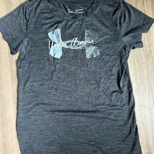 Under Armour Gray Short Sleeve Tee Casual Style